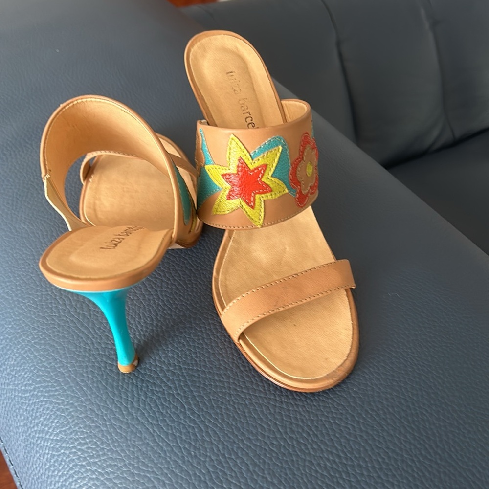 Beautiful, Comfortable Sandals. Very Good Conditi… - image 2